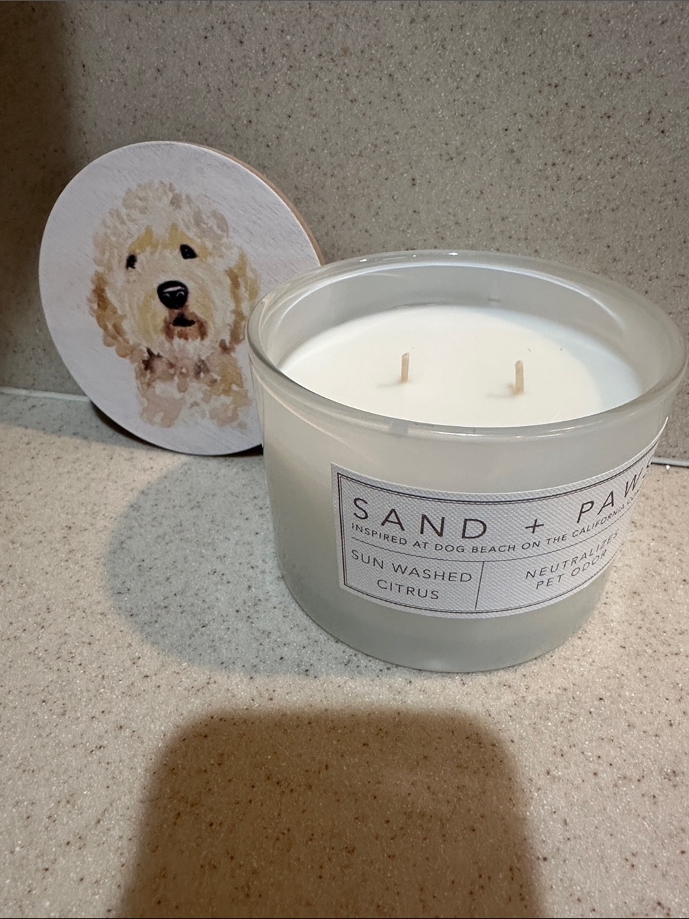 Sand + Paws pet odor neutralizing candle in Sunwashed Citrus new w/ doodle lid